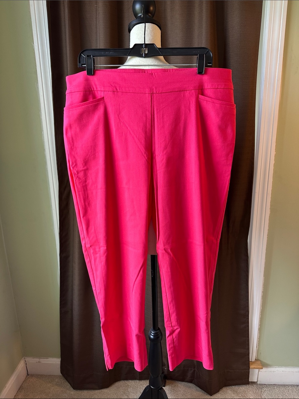 Chico’s Ankle Length Pants. Size 2.5
